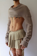 Load image into Gallery viewer, Dune Crop Sleeves
