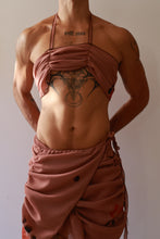 Load image into Gallery viewer, Pétalo Halter Top
