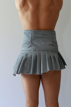 Load image into Gallery viewer, Gray Pleated Mini Skirt
