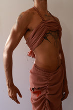 Load image into Gallery viewer, Pétalo Halter Top
